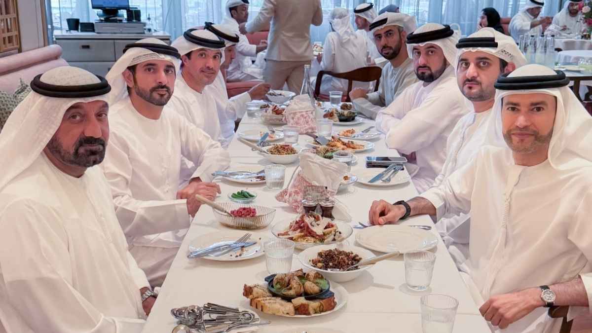 Sheikh Hamdan & Sheikh Maktoum Visit The Dubai Mall, Reassuring Residents!
