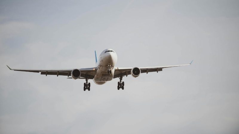 Emirates & Etihad Airways To Operate Limited Flights To & From UAE; Here’s All About It!