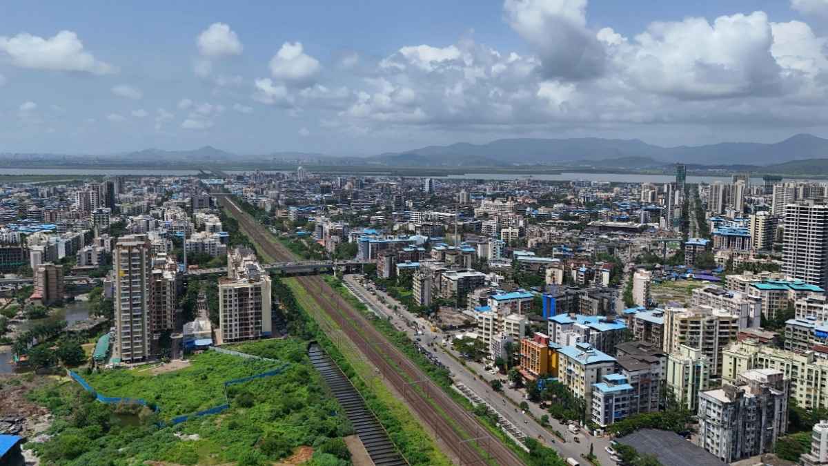 India Weather Update: Akola Records 44.2°C, Bangalore Expects Rain, Delhi Sees Season’s Hottest Day