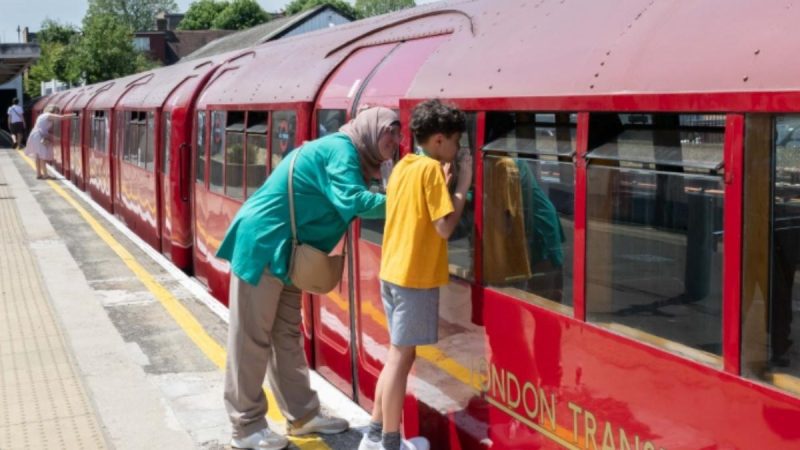This May, Ride A 1930s Heritage Tube Train In London At ₹3,141; Travel Back In Time!