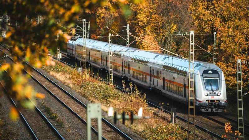 Faster Than Vande Bharat: Indian Railways Plans Next-Gen 220 Kmph Trains, Details Inside