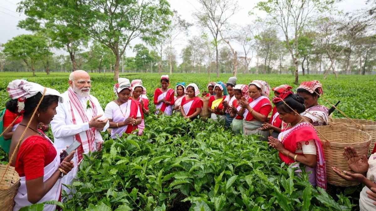 On Assam Visit, PM Modi Meets Female Tea Pluckers And Says, “Tea Is the Soul Of Assam”