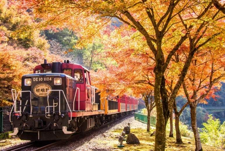 Sagano Romantic Train Japan image