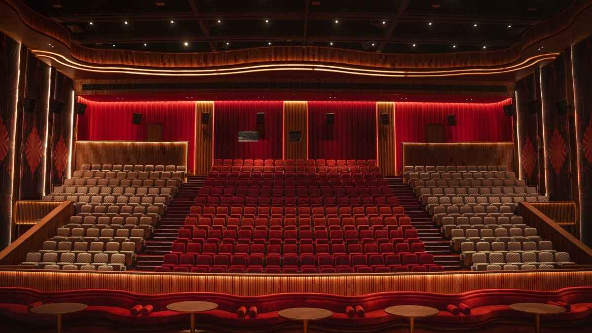 Cinemacity Starlight In Marina Mall Hosts Everything From Movies To Live Performances!