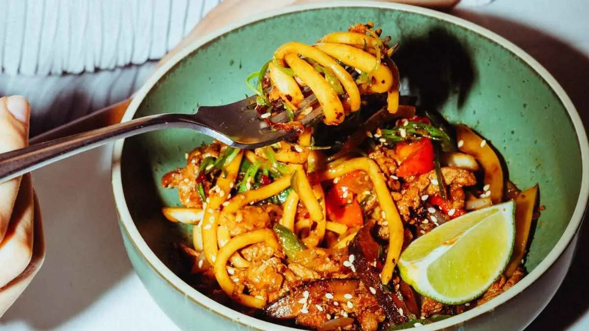 This Eatery In Dubai Serves One Of The Top 3 Hand-Pulled Noodles In the World!