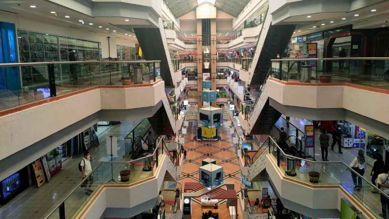 Here’s What To Do If Emergency Alerts Sound While You’re At The Mall