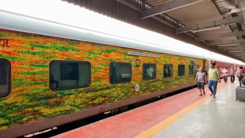 Bengaluru-Mumbai train