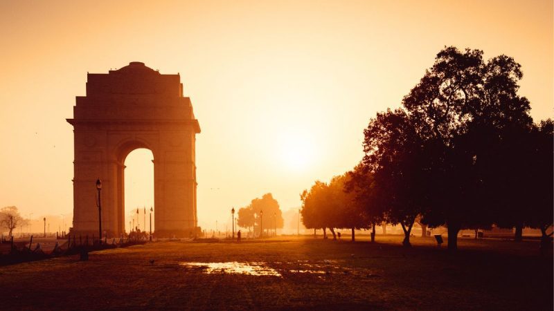 Delhi Weather: IMD Issues Heatwave Warning Till May 22, Temperature Expected To Touch 44°C