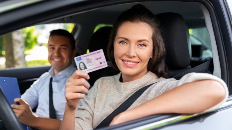 Getting A Dubai Licence? You’ll Now Learn Smart Car Safety Tech By Dubai RTA