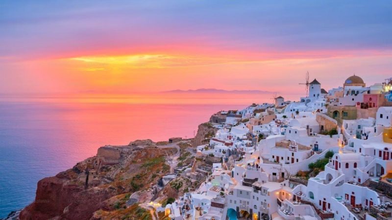 Greece’s New Tourism Policy Aims To Balance Travel Growth With Environmental Protection