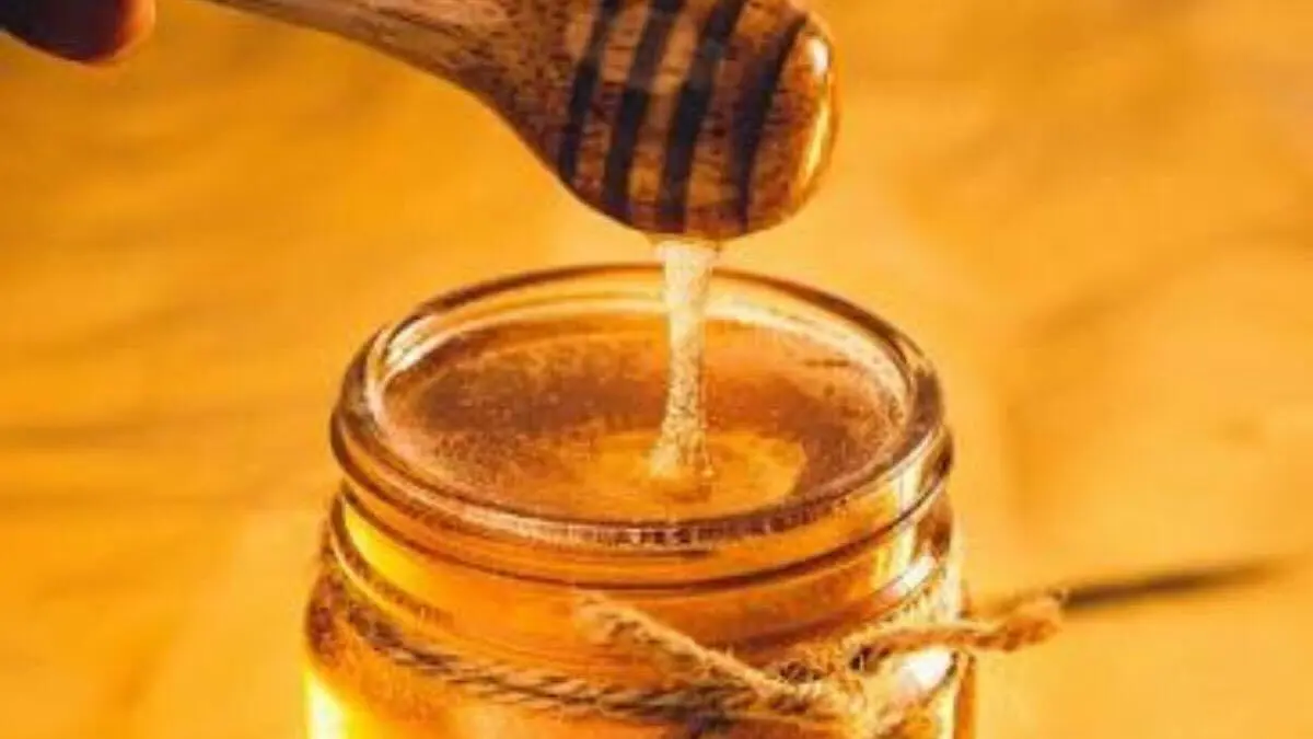 Does Honey Really Last Forever? Internet’s Favourite Food Myth Explained!