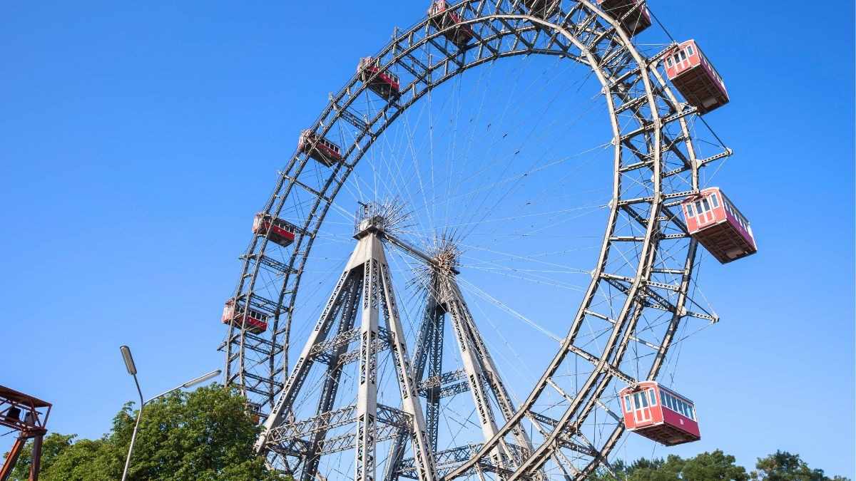 5 Injured After Giant Wheel Collapses Mid-Air In Kerala Amusement Park; Investigation Underway