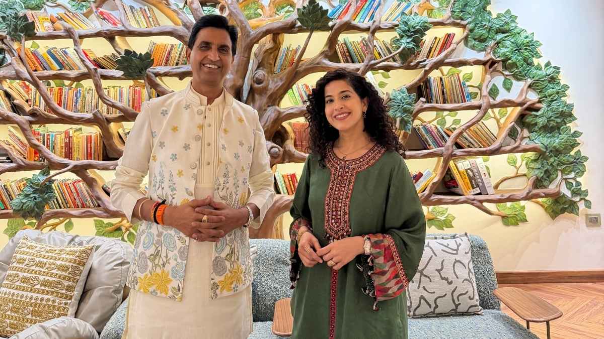Who Is The Real Owner Of Kumar Vishwas’s Stunning 5-Storey Noida Home? Poet Reveals The Name
