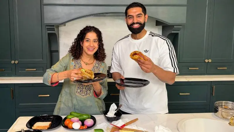 With Protein, Carbs & Fats, This Bombay-Style Egg Sandwich Recipe By Parmish Verma Is A Must-Try!