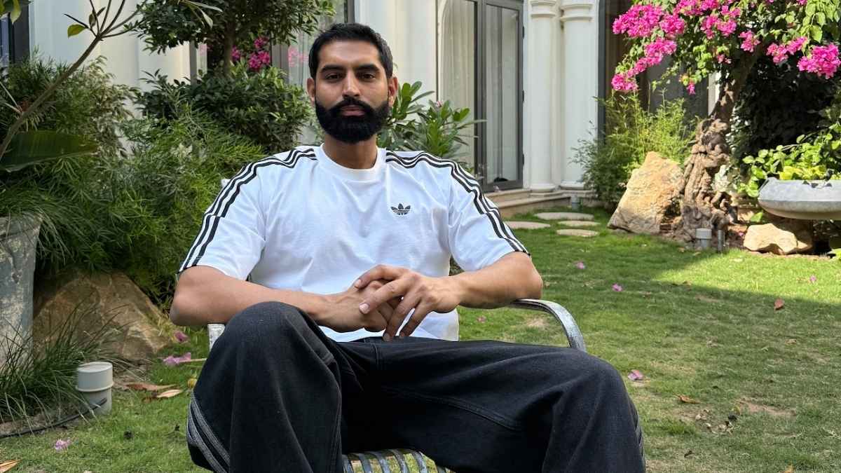 With Lush Lawn, Central Courtyard But Only 2 Rooms, Parmish Verma’s Dreamy Mohali Home Is A Sight To Behold!