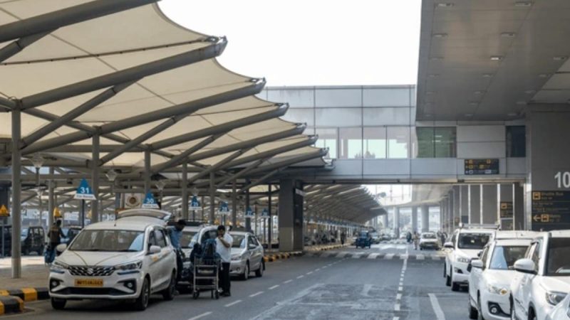 Last-Minute Airport Cab Stress? THIS Indian Airline Just Made Travel Smoother For Flyers