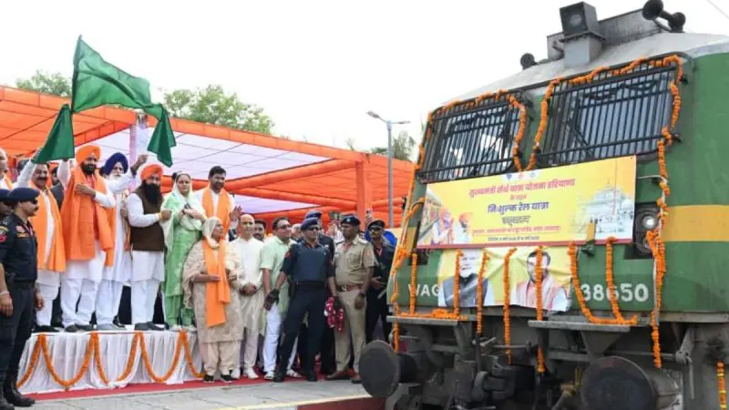 Special Train From Kurukshetra To Somnath Flags Off With Over 1,100 Devotees Onboard