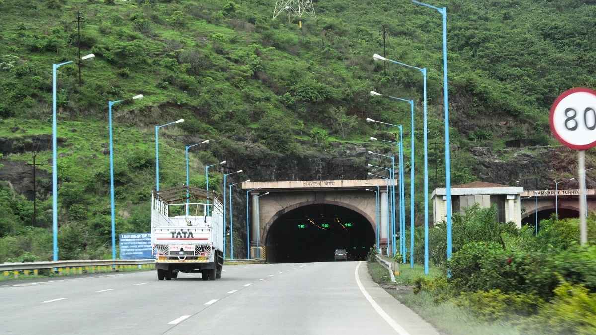 How Will New Windscreens On Mumbai-Pune Expressway Protect Vehicles From 100 Kmph Crosswinds?