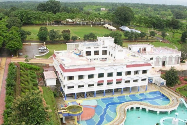 monsoon staycation in India
