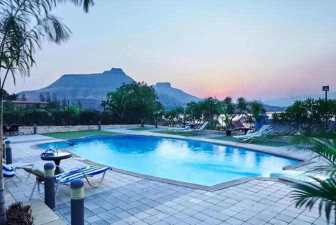 monsoon mumbai resorts