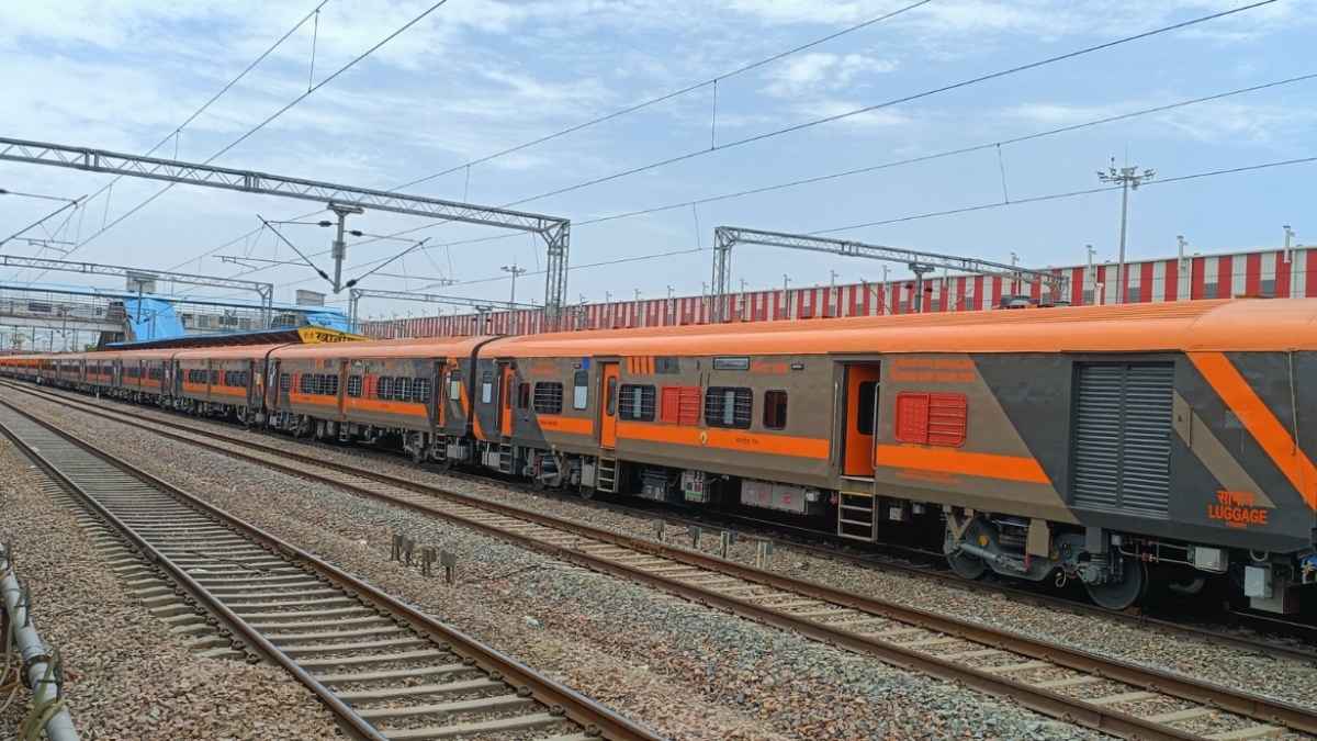 14 Special Trains Across Pune, Mumbai & Solapur To Become Regular; Fares Expected To Drop