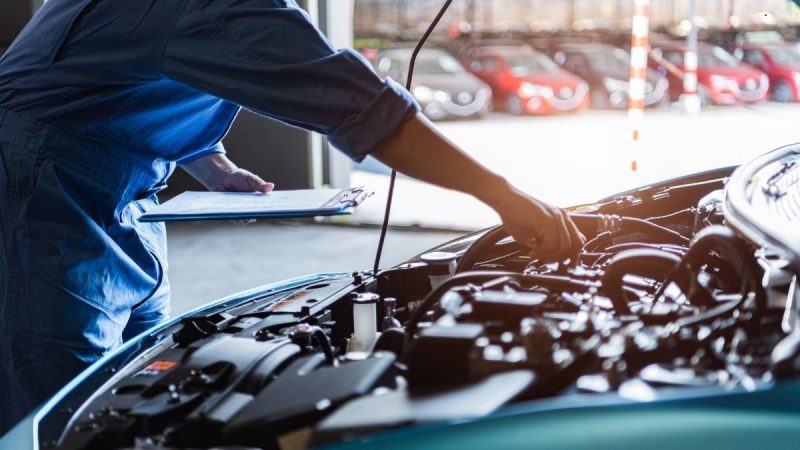 As Temperatures Soar, Abu Dhabi & Dubai Police Urge Motorists To Keep Checking Vehicle Safety