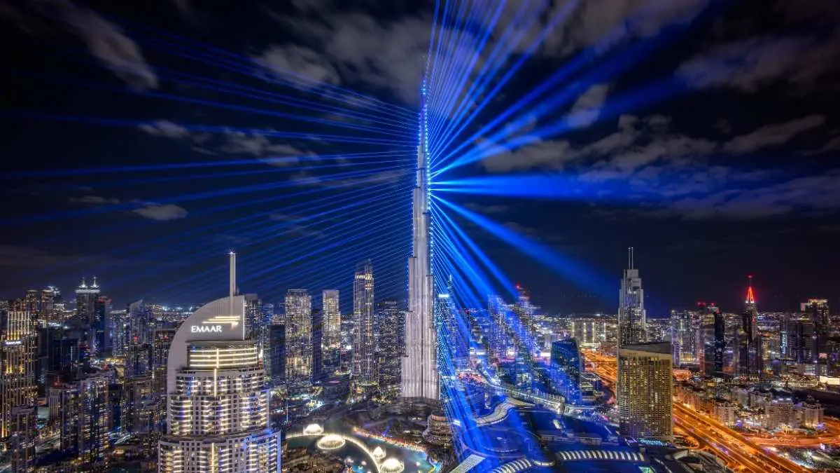 Want Your Art Displayed On The World’s Tallest Building? Burj Khalifa Reopens Global Open Call