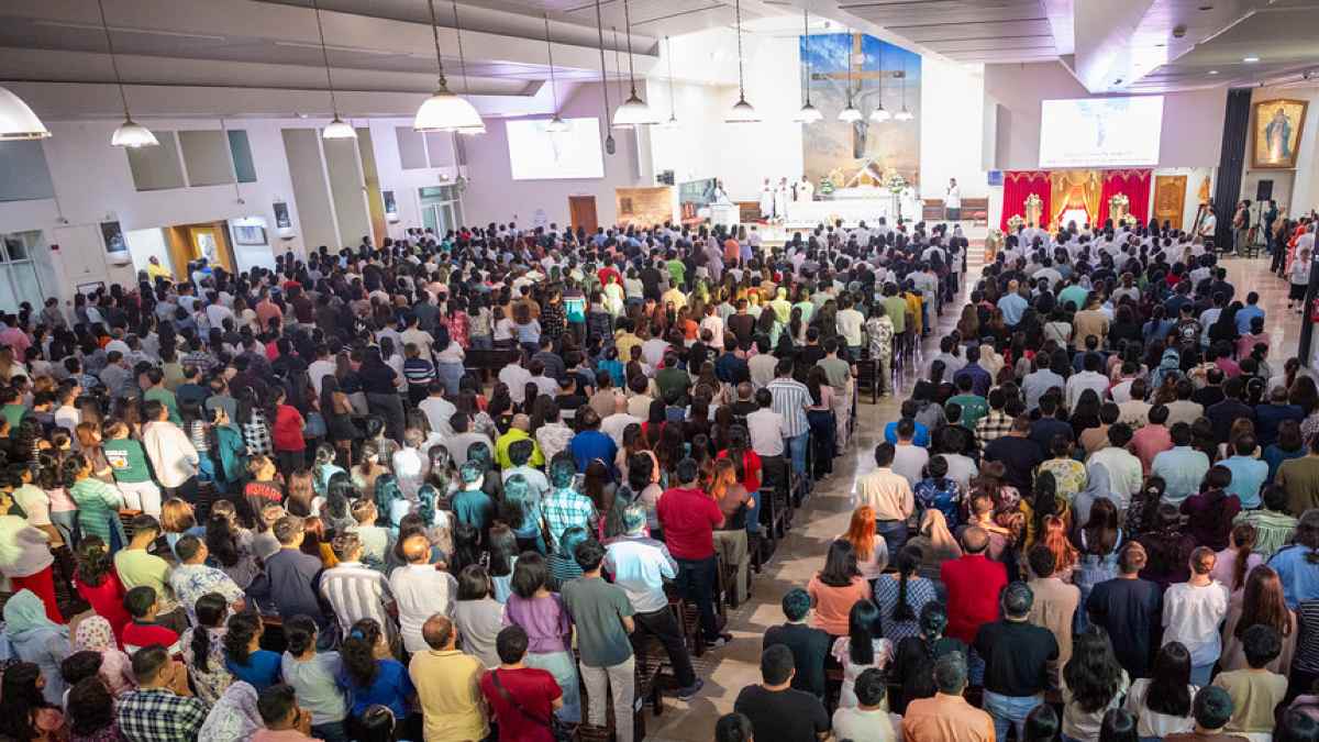 Dubai’s Two Largest Catholic Churches Welcome Worshippers After Months of Restrictions