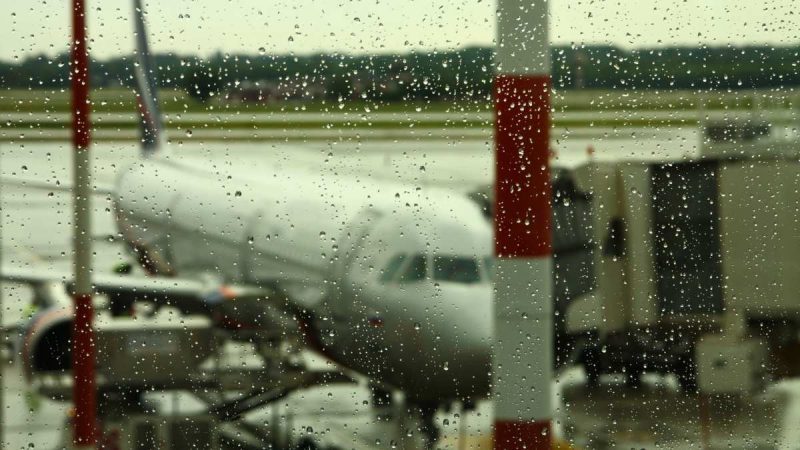 Mumbai Rains: 4 Flights Cancelled, 28 Diverted At CSMIA Amid Heavy Downpour