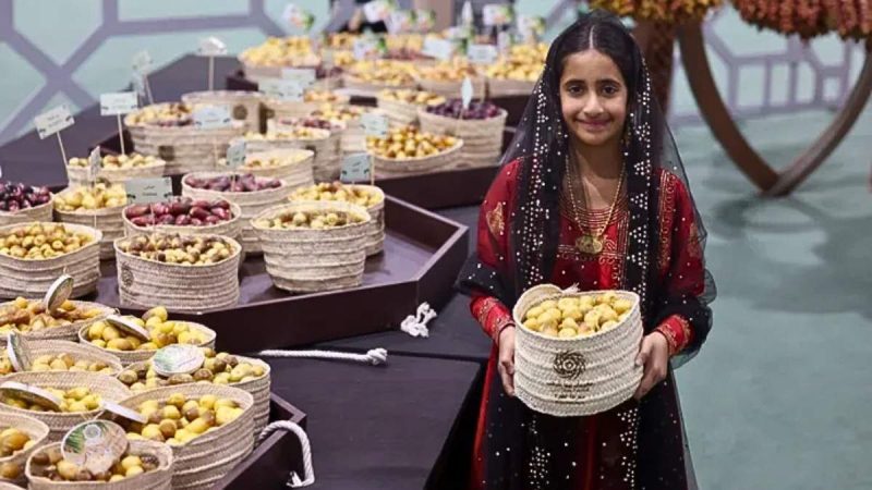 Nearly 3 Tonnes Of Fresh Dates Arrive On Day One Of Liwa Date Festival In Al Dhafra