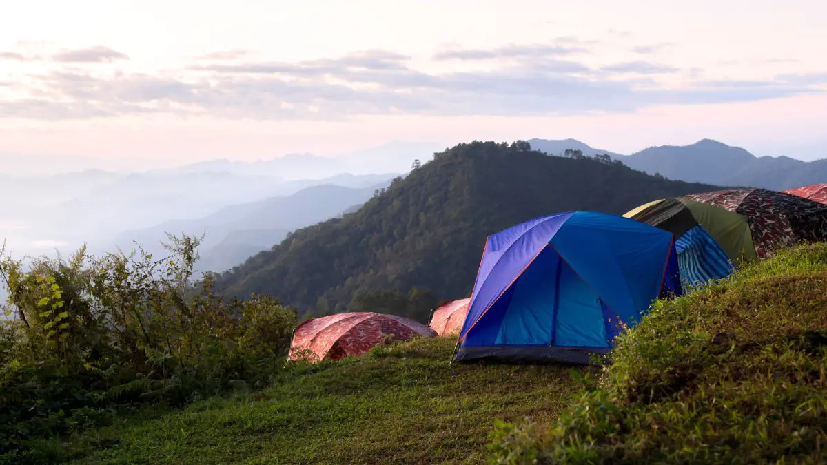 Camping, Off-Roading & Bonfires Now Banned At THESE 4 Tourist Spots In Kashmir
