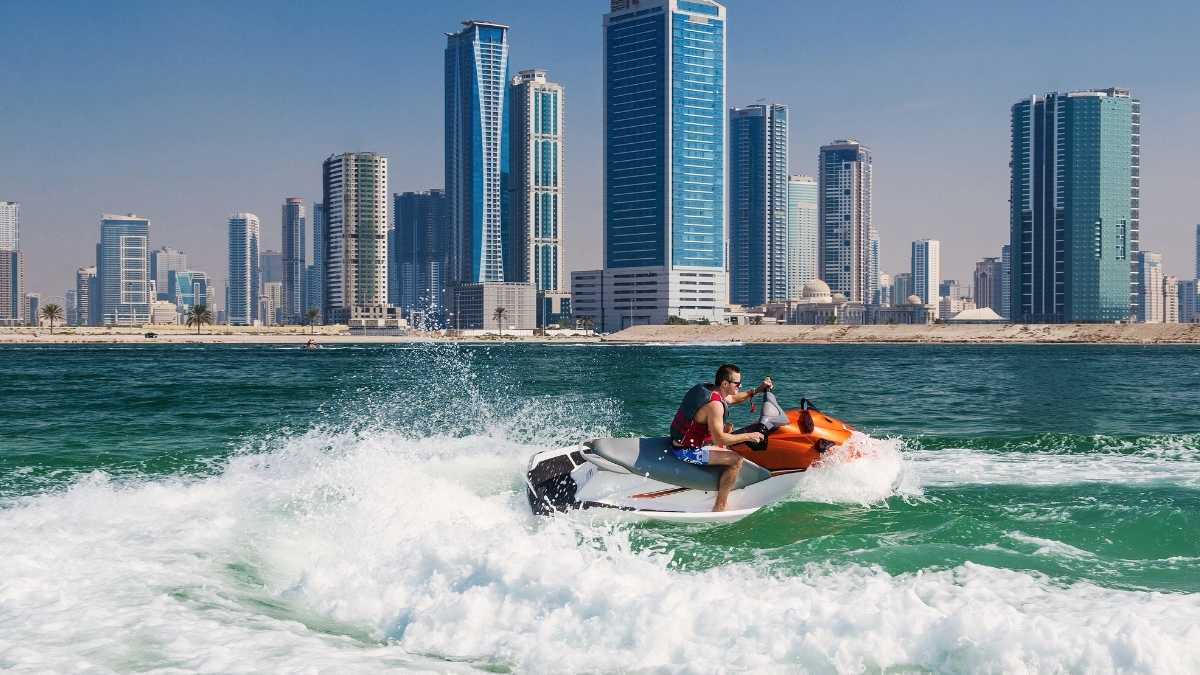 Know About These Rules, Fines & Designated Areas Before You Go Jet Skiing In Dubai