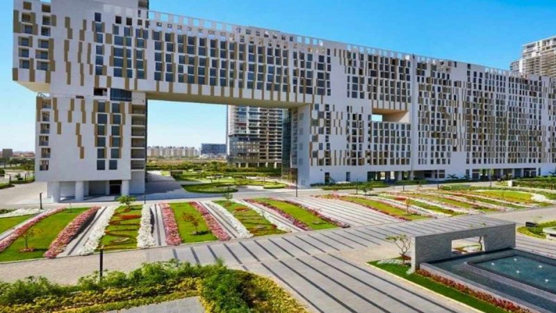 ₹271 Cr For A Penthouse? Entrepreneur Buys DLF The Dahlias Penthouse In Gurugram For Record Price!