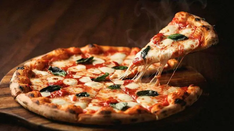 Gujarat Bans Analogue Dairy: Will Pizzas, Sandwiches & Paneer Dishes Now Cost More?