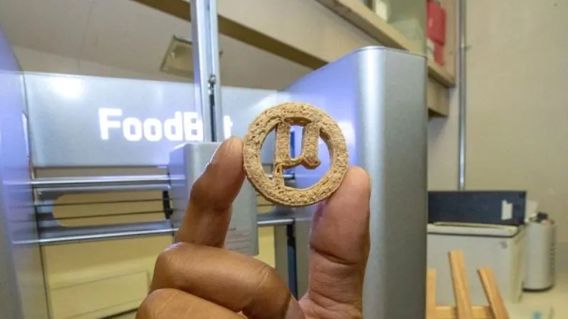 Cookies Made Of Plastic Is Real! US Scientists Turn Plastic Bottle Waste Into Vanilla Treats