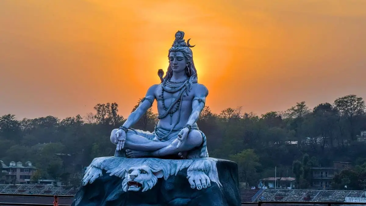 IRCTC Has A 11-Day Sapta Jyotirlinga Yatra For ₹88,810; Check Dates, Route & More