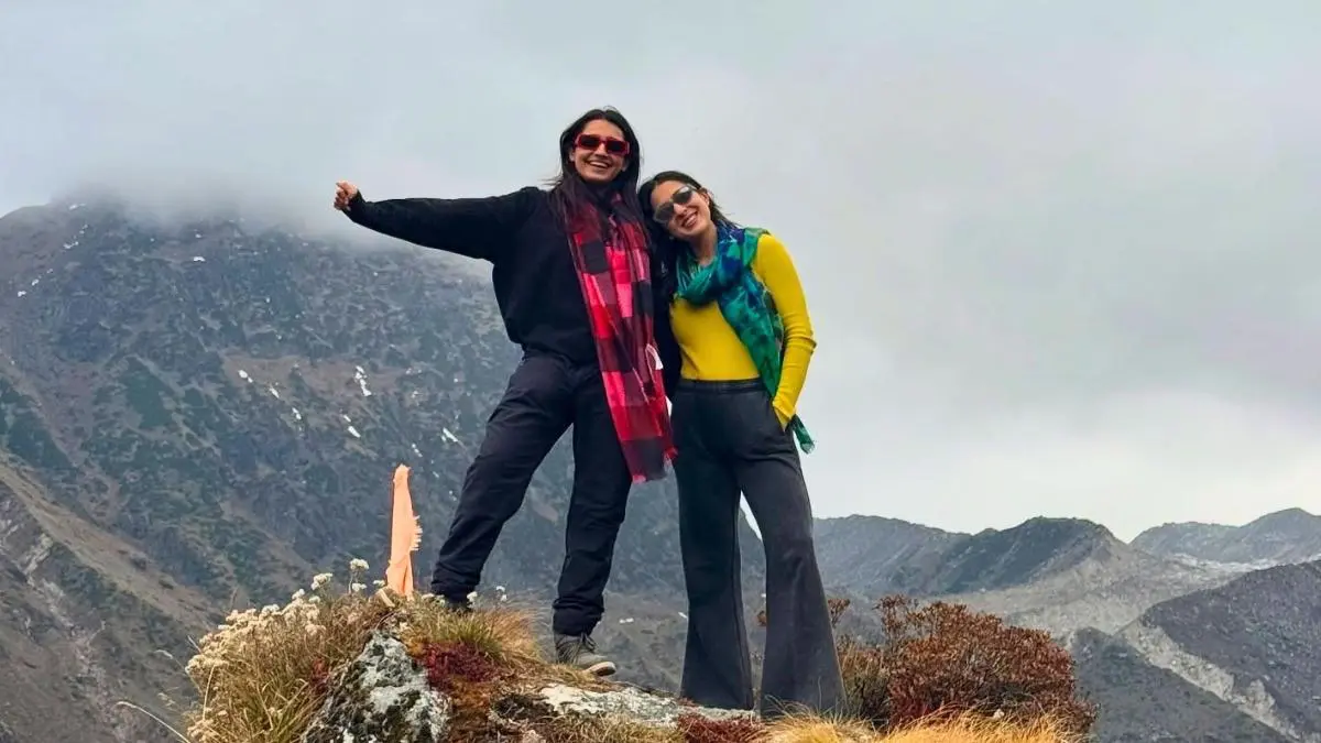 Exclusive: Vedika Pinto Carried Musafir Cafe Script On Kedarnath Trip With Sara Ali Khan