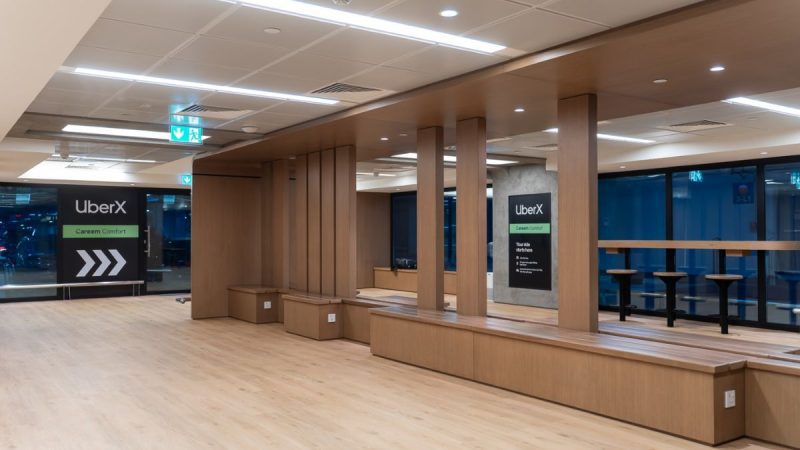 Abu Dhabi’s First Visitor Experience Awards To Uber’s Dedicated Lounge At T3 Of DXB; 5 GCC Updates