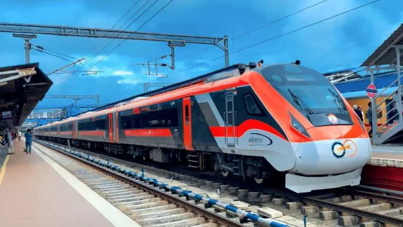 2 Vande Bharat Trains From Varanasi To Leave Earlier From Sept 2; Check New Timings