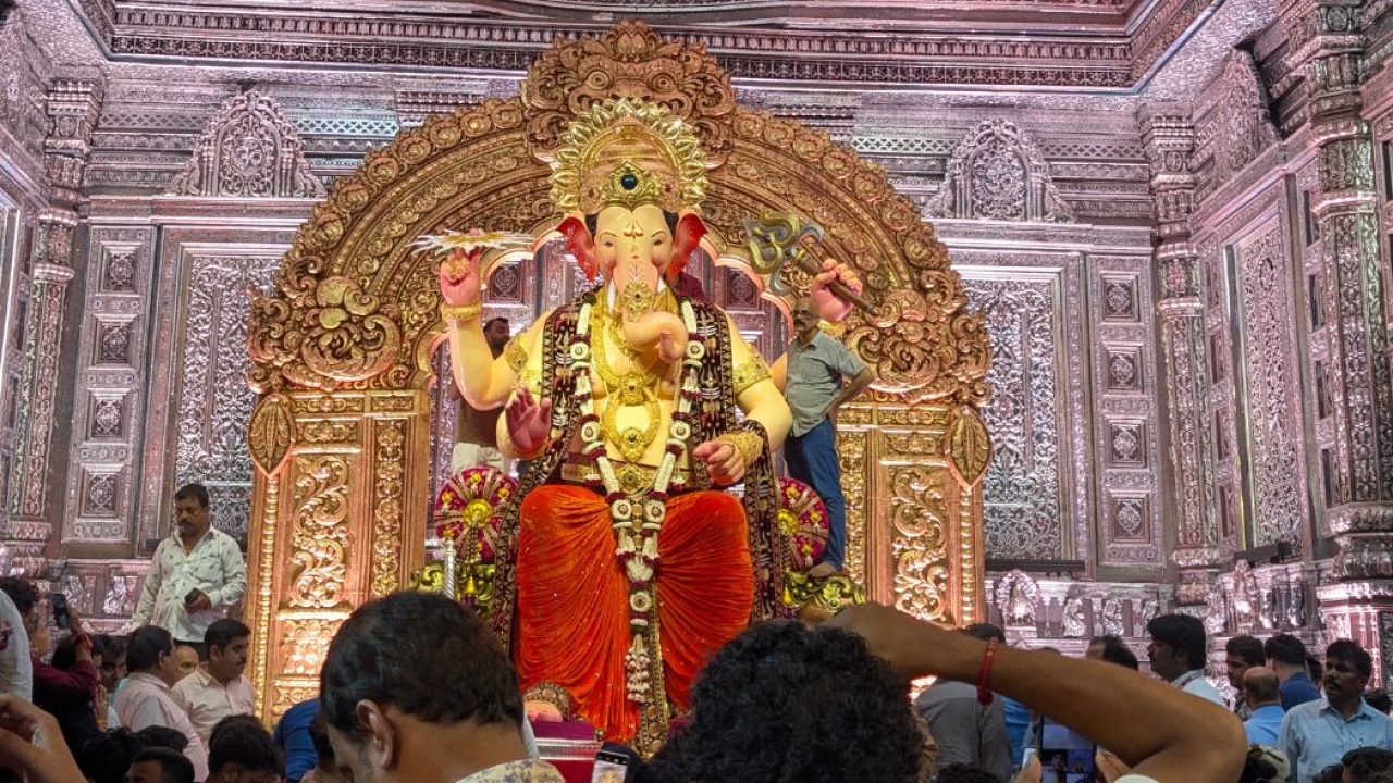 Lok Shevay Marathi News (लोकशिवाय मराठी बातम्या) - Lalbaugcha Raja 2026 Lalbaugcha Raja 2026: First Look Of Mumbai's Favourite Bappa, Theme, Decor Revealed! | Curly Tales