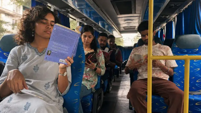 Mumbai’s Select Buses Are Now Mini Libraries; Read Your Way Through Your Daily Commute