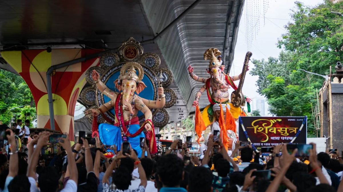 After Ganeshotsav, Mumbai Collects 934 Tonnes Of Nirmalya And 34 Tonnes Of Beach Waste