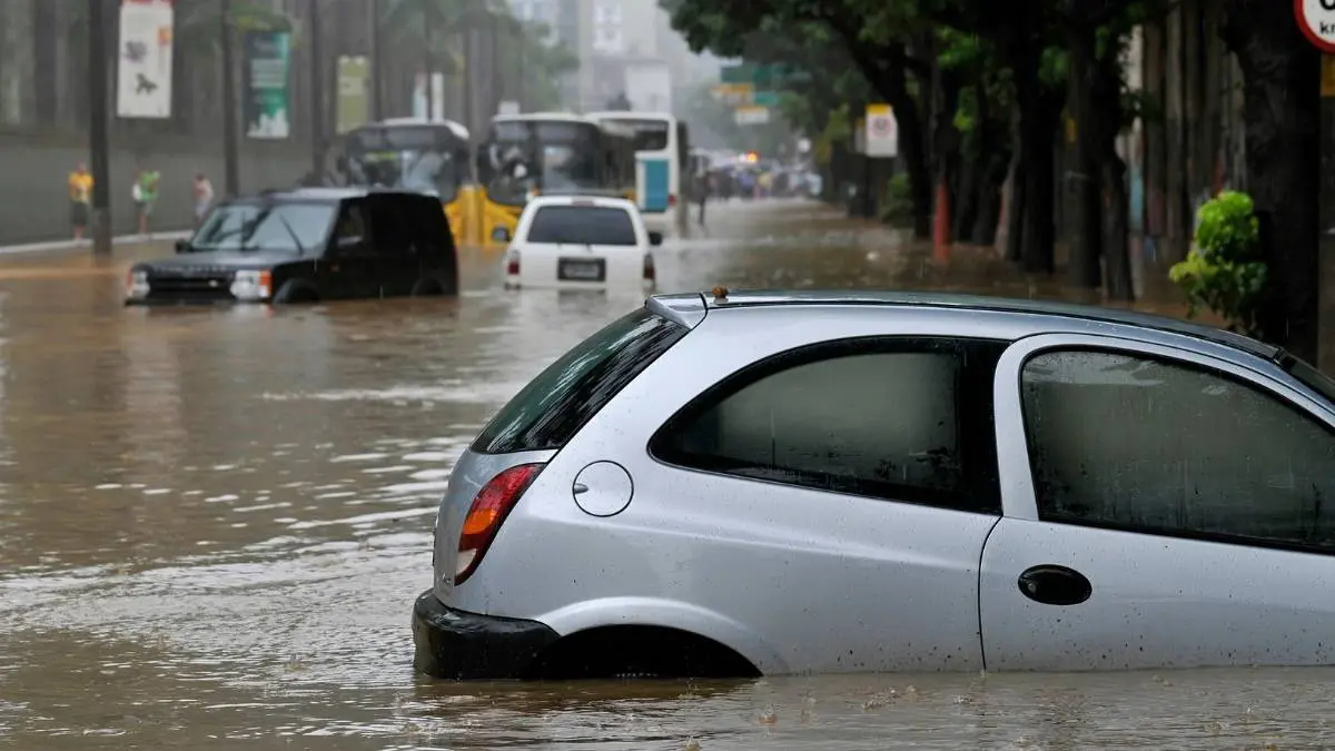Saudi Arabia Weather Alert: Thunderstorms, Heavy Rain & Flash Floods Forecasted Through Friday