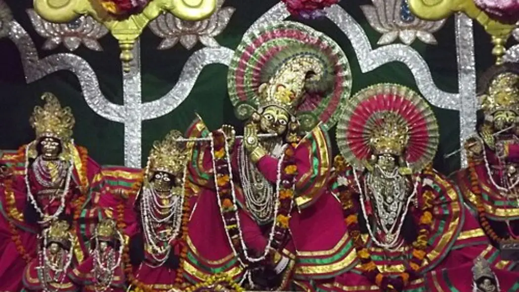 Every Night, Lord Krishna Is Believed To Walk Around This 500-Year-Old Temple In Vrindavan