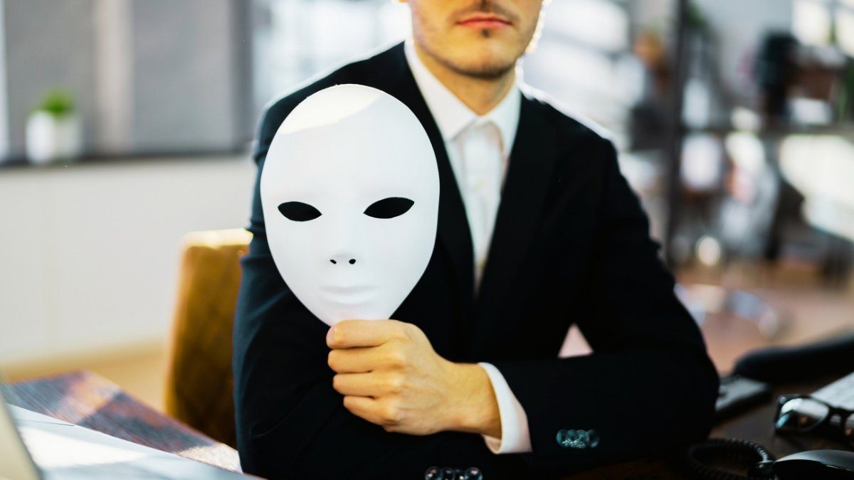 UAE Warns Residents Against Deepfake AI Videos, Calls Impersonating MoHRE Officials