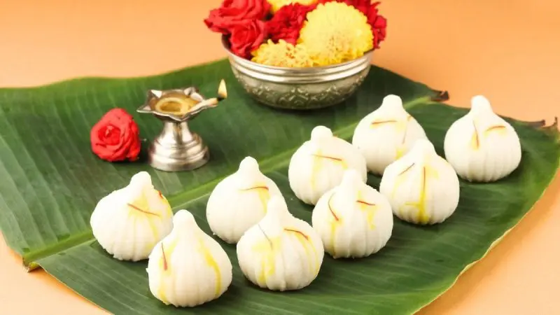 Modak Ingredients To Banana Leaves; What Did Devotees Order During Ganesh Chaturthi?