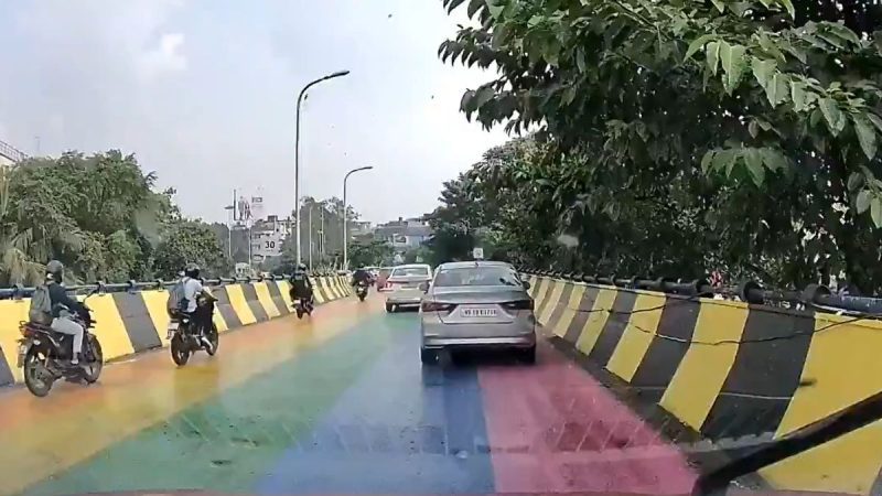 Kolkata’s Freshly Painted Chingrighata Flyover Sees Three Bikers Slip; Video Raises Concerns
