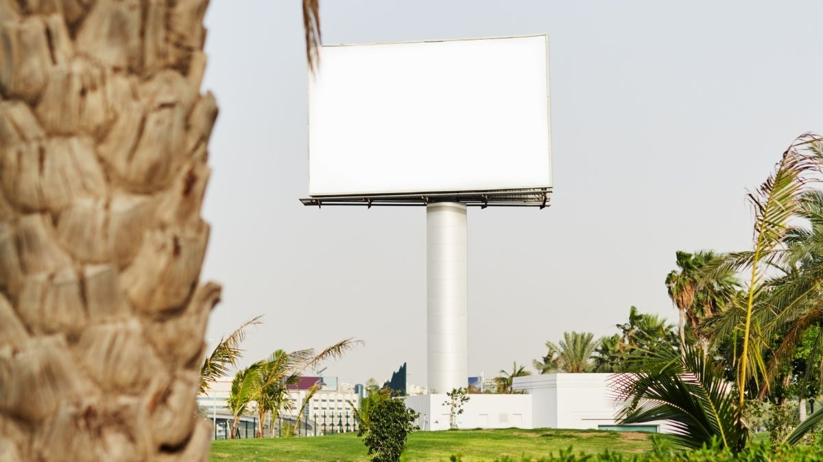 Dubai Just Set New Rules For What Outdoor Ads Can Show & It’s About Logos & More!