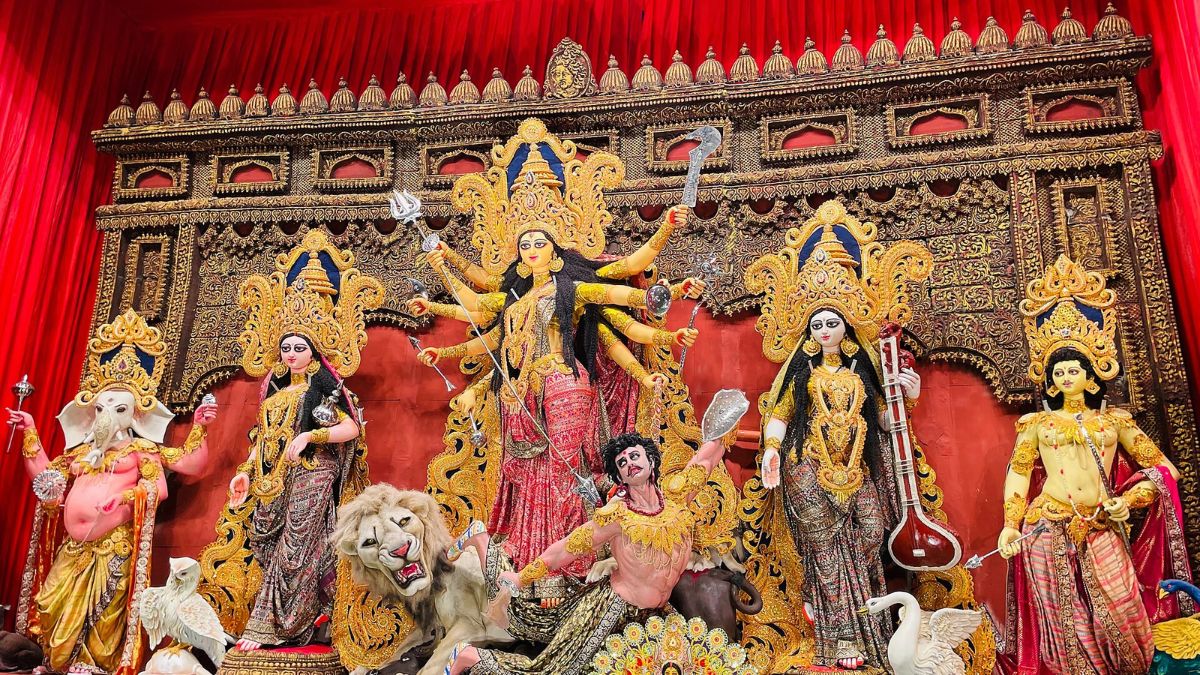 Kolkata Durga Puja Pandals Temporarily Shut After Stampede Kills 19, Injures 25