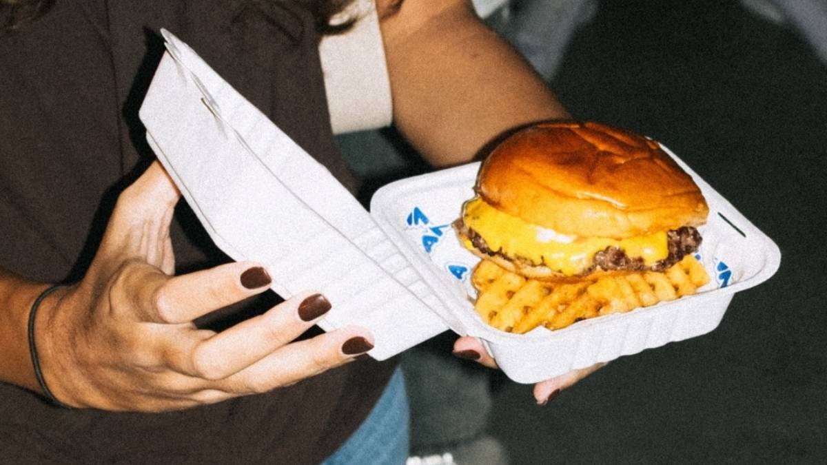 All The Way From London, Manna Burger Lands With Their Smashed Burgers HERE In Riyadh